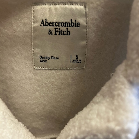 Abercrombie Sherpa Shacket - perfect condition - Picture 2 of 3
